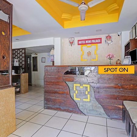 Oyo Flagship 80463 Hotel Mini Palace วาโดดารา ภายนอก รูปภาพ